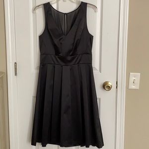 American Living Satin pleated dress Sz 8